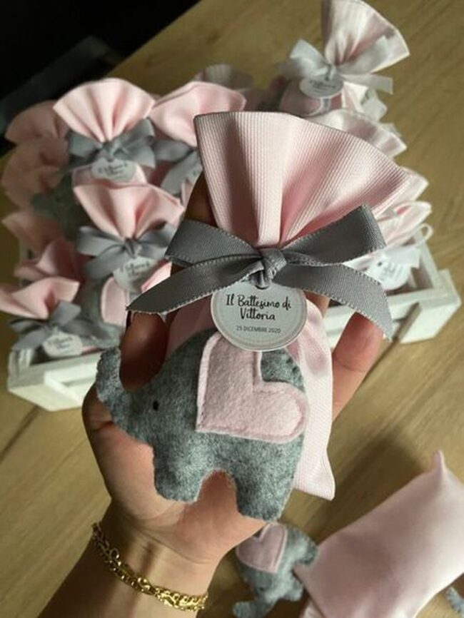 Little Presents for the Guests