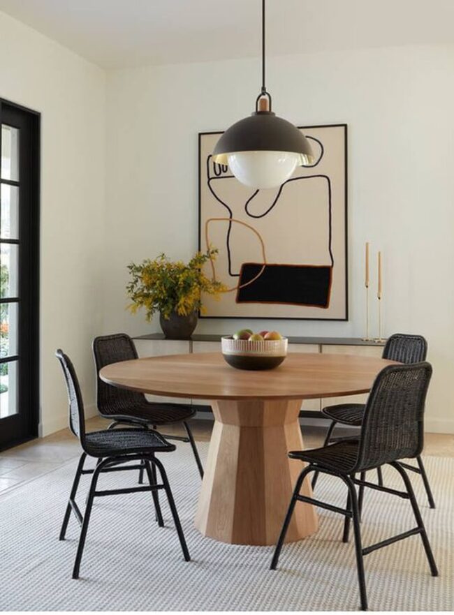 Neutral Simplicity for Dining Rooms