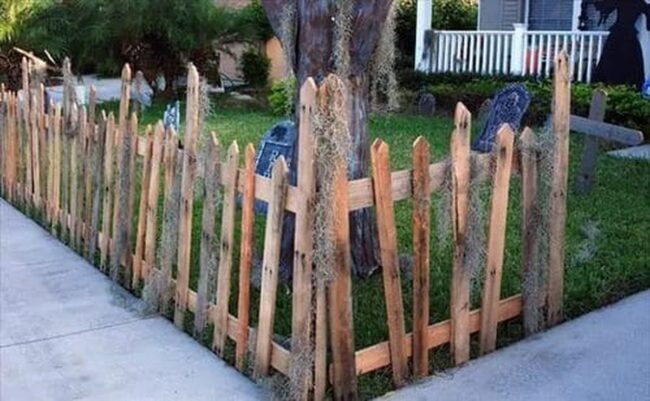 Fence from Rustic Pallet Wood