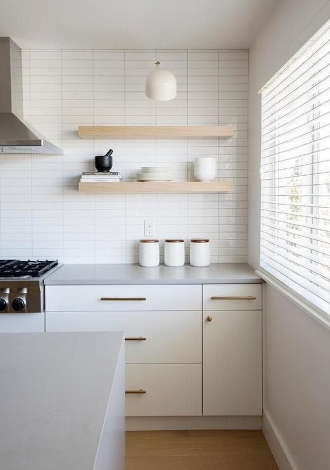 White Gold Surfaces
