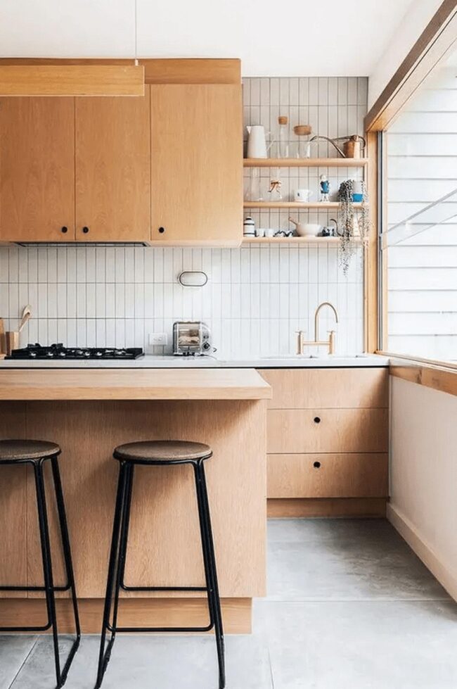 Sunlight Wood Black Kitchen