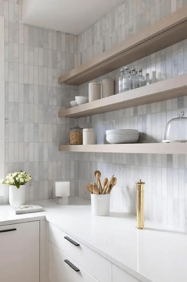 Pale Ceramic Stillness