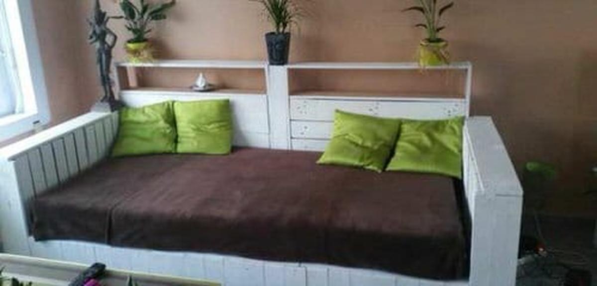 White Pallet Sofa