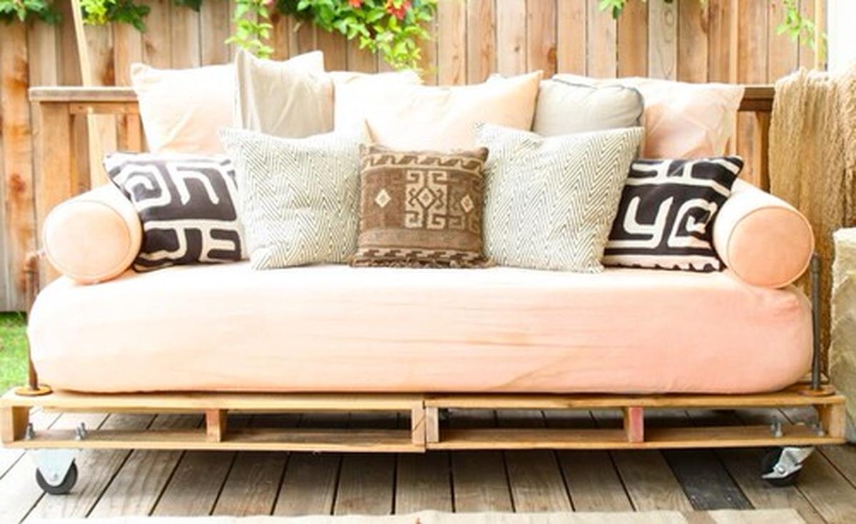Pallet Daybed