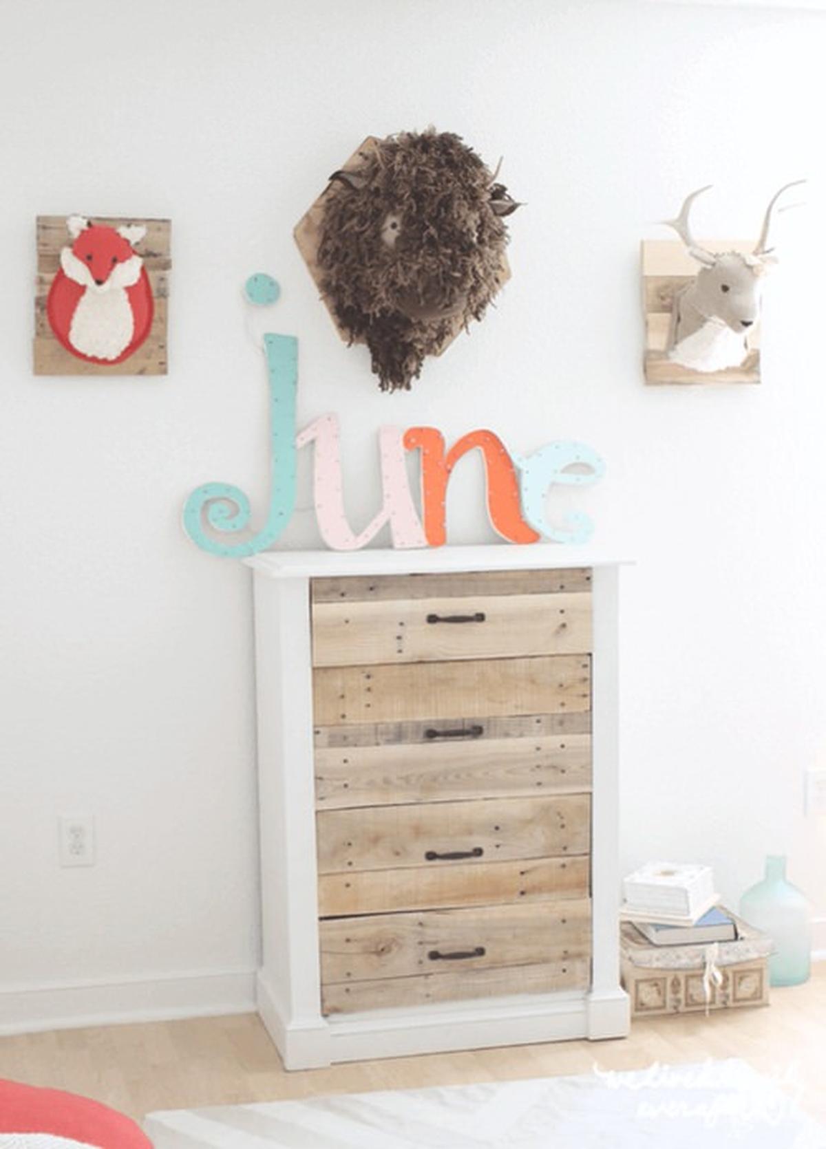 Pallet Dresser